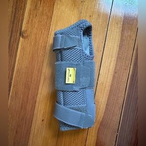 [3M Futuro] Wrist Brace (Right)